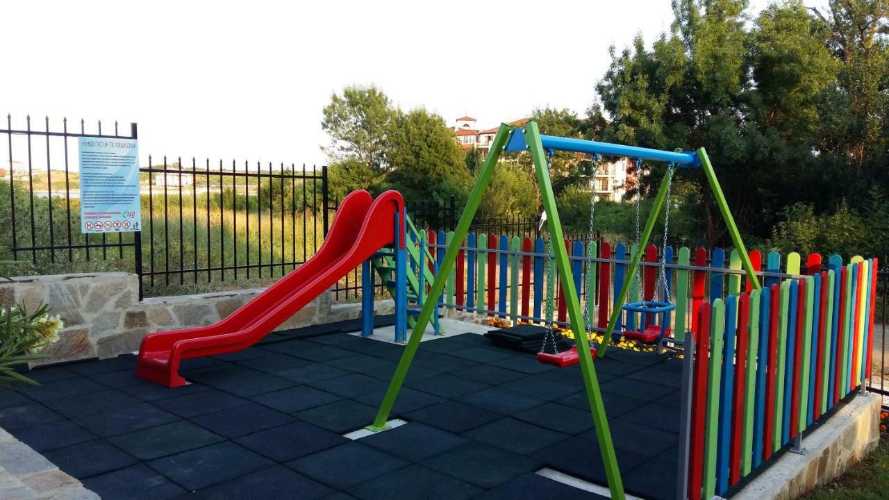 La Mer Apartments Tsarévo Extérieur photo