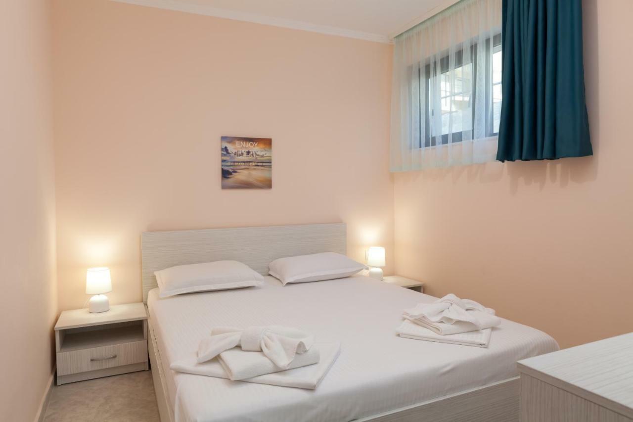 La Mer Apartments Tsarévo Extérieur photo