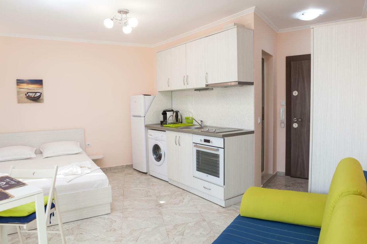 La Mer Apartments Tsarévo Extérieur photo