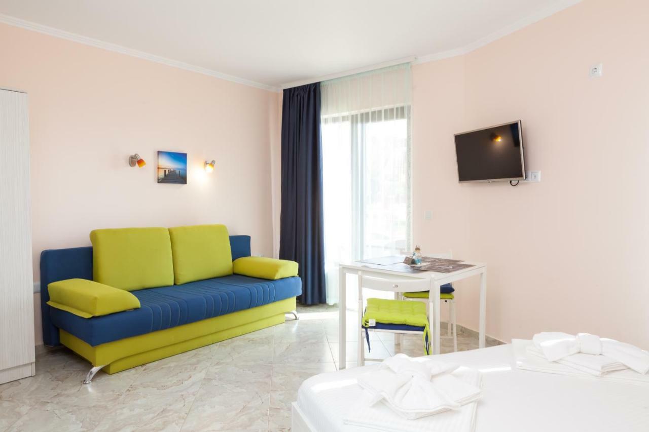 La Mer Apartments Tsarévo Extérieur photo